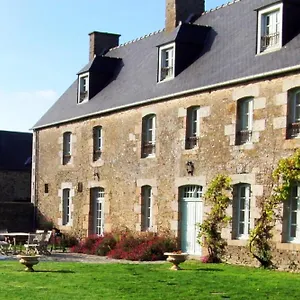 Bed & Breakfast La Vieille Foulonniere : D'hotes & Permaculture