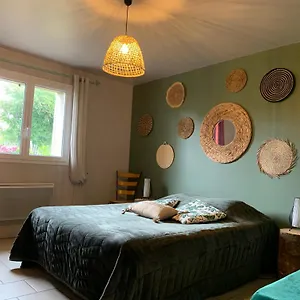 Bed & Breakfast A La Mare Du Vieux Chene, Bellegarde-Poussieu